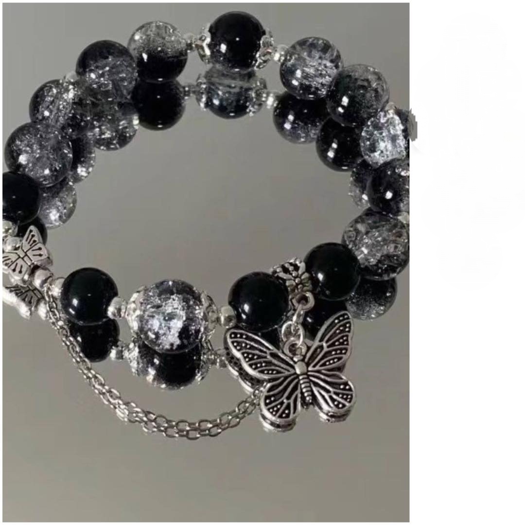 ပုလဲနက် လက်ပတ်